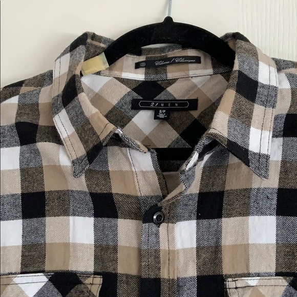 2/$25 Men’s Forever 21 Flannel - Picture 4 of 4